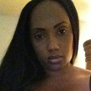 Meet your Posher, Toya